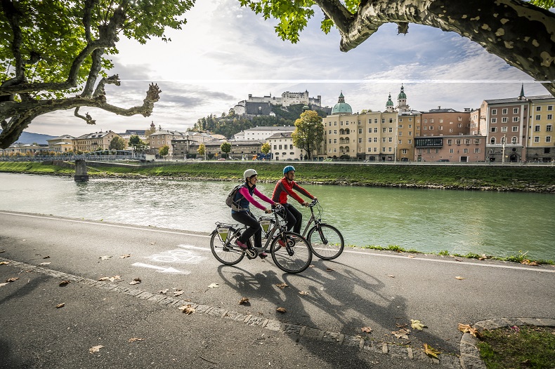 Mit dem Fahrrad Salzburg erkunden © Slow Bike makrohaus / Thomas Kujat 