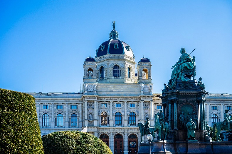 
												Wien - Kunsthistorisches Museum - Bild von Leonhard Niederwimmer auf Pixabay 